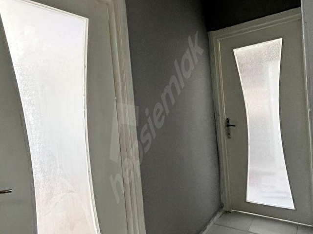 KIRAÇ MERKEZ’DE KULLANIŞLI TEMIZ HERKESE UYGUN DAIRE - Görsel 6