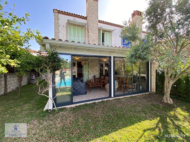 ALAÇATI HACIMEMİŞDE SEZONLUK KİRALIK MÜSTAKİL HAVUZLU 4+1 LÜKS TAŞ VİLLA - Görsel 13