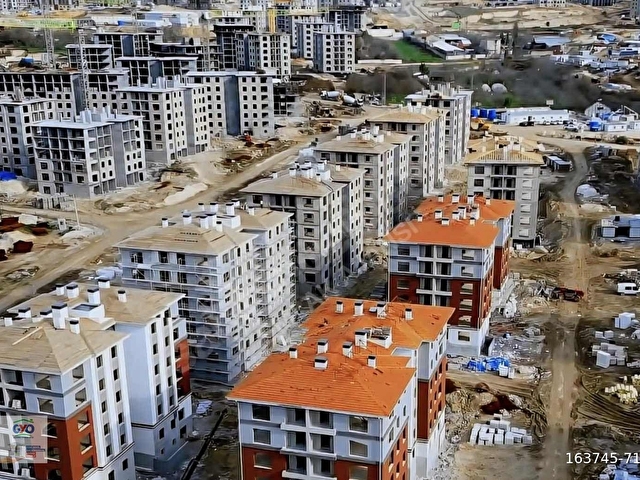 SAZLIBOSNADA SATILIK ŞEREFİYELİ 2+1 ARA KAT