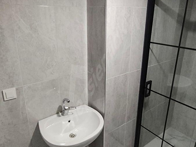 ESTORIADAN EMNİYET MÜD. YANI ARA KAT SIFIR 1+1 KİRALIK DAİRE - Görsel 11