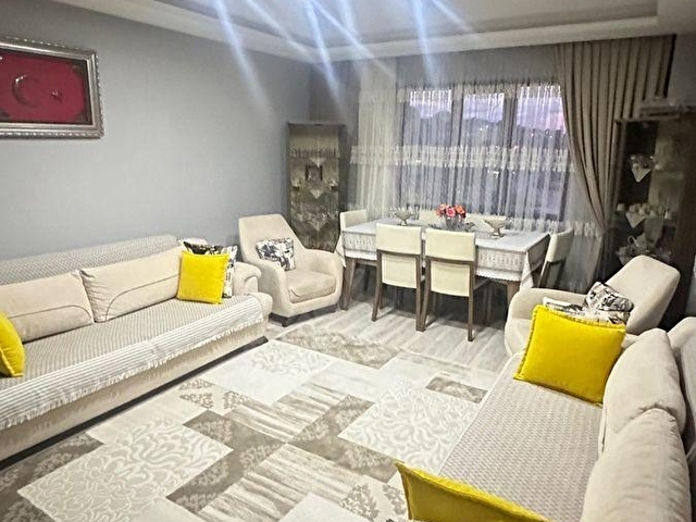 YALOVA ÇİFTLİKKÖY SULTANİYE MAHALLESİNDE 8 YILLIK BİNADA 2+1 SATILIK ARAKAT DAİRE - Görsel 2