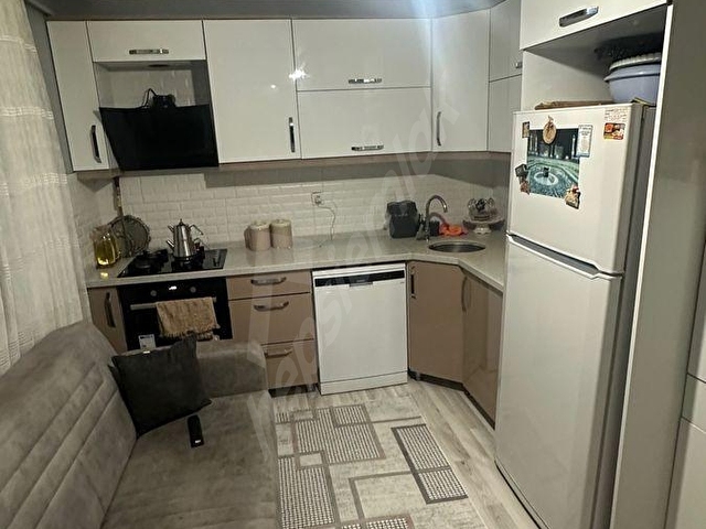YALOVA ÇİFTLİKKÖY SULTANİYE MAHALLESİNDE 8 YILLIK BİNADA 2+1 SATILIK ARAKAT DAİRE - Görsel 10
