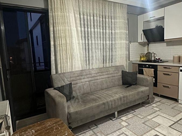 YALOVA ÇİFTLİKKÖY SULTANİYE MAHALLESİNDE 8 YILLIK BİNADA 2+1 SATILIK ARAKAT DAİRE - Görsel 9