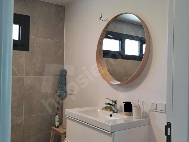 AKÇAY KÖŞEMDEN DENİZ ÖNÜNDE 1+1 YAZ DÖNEMİ KİRALIK BAHÇELİ DAİRE - Görsel 12