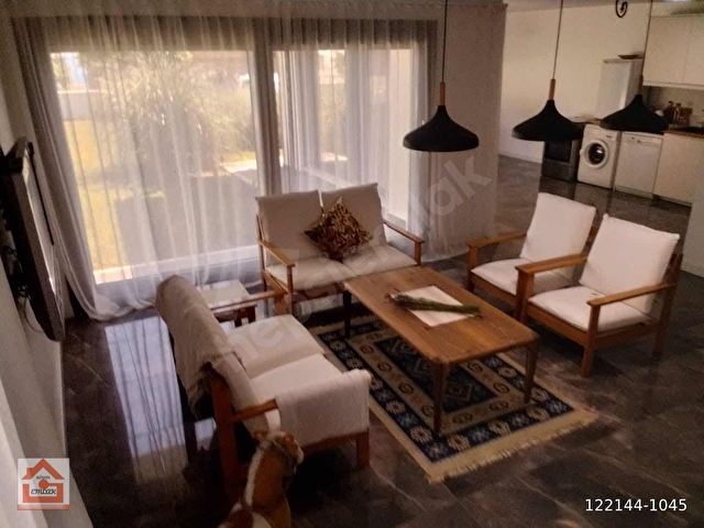 AKÇAY KÖŞEMDEN DENİZ ÖNÜNDE 1+1 YAZ DÖNEMİ KİRALIK BAHÇELİ DAİRE - Görsel 25