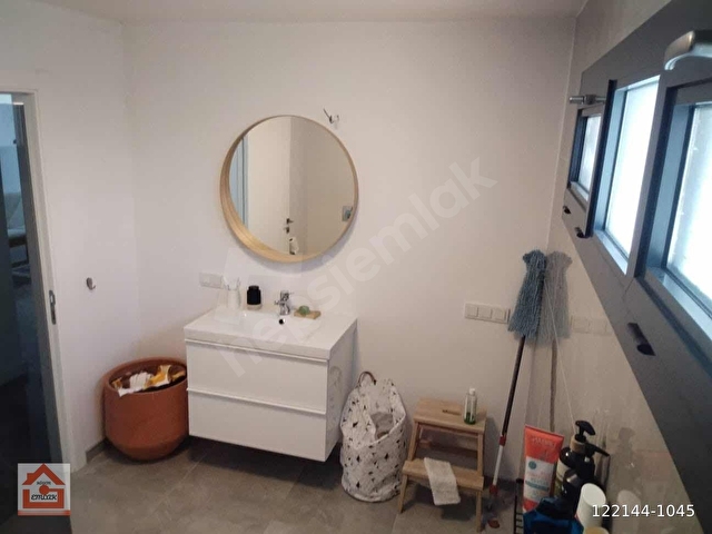 AKÇAY KÖŞEMDEN DENİZ ÖNÜNDE 1+1 YAZ DÖNEMİ KİRALIK BAHÇELİ DAİRE - Görsel 13