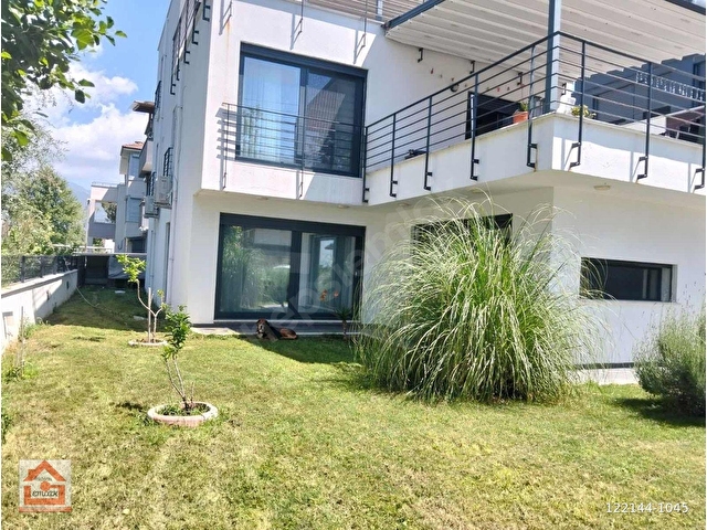 AKÇAY KÖŞEMDEN DENİZ ÖNÜNDE 1+1 YAZ DÖNEMİ KİRALIK BAHÇELİ DAİRE - Görsel 8
