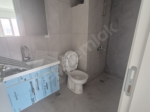 Üniworldde Satılık Apart - Görsel 7