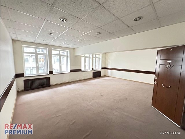 KIZILAY MERKEZDE 46 M2 KİRALIK YALITIMLI OFİS - Görsel 4