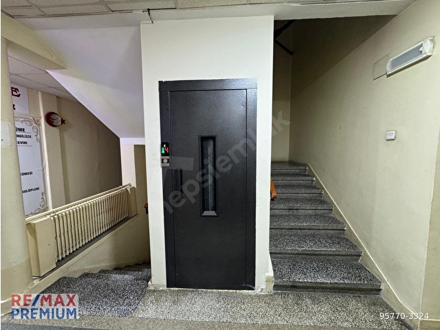 KIZILAY MERKEZDE 46 M2 KİRALIK YALITIMLI OFİS - Görsel 3