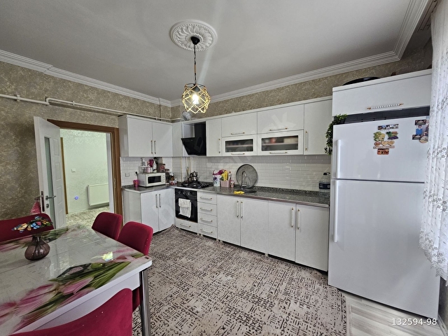 ÇATI EMLAKTAN SATILIK FULL YAPILI DAİRE 7 YILLIK - Görsel 11