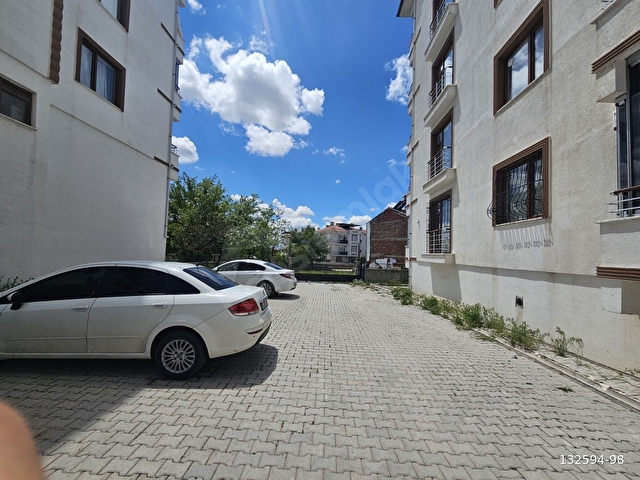ÇATI EMLAKTAN SATILIK FULL YAPILI DAİRE 7 YILLIK - Görsel 22