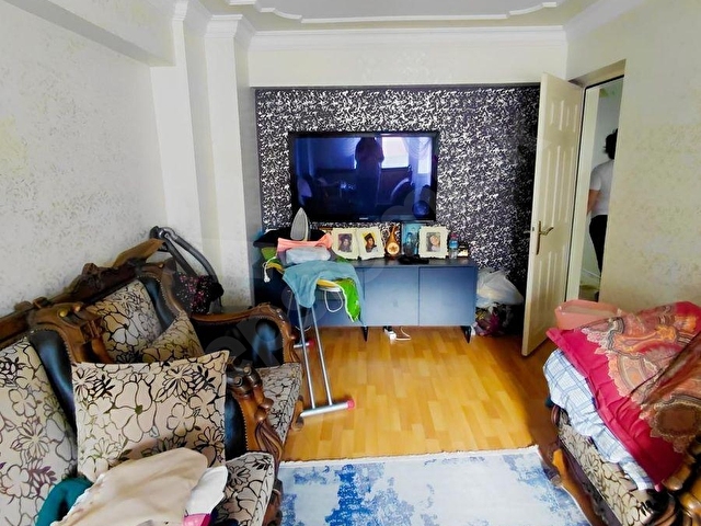 Uluönder Caddesi Arakat 4+1 Doğalgazlı Bakımlı Aydınlık Daire - Görsel 9