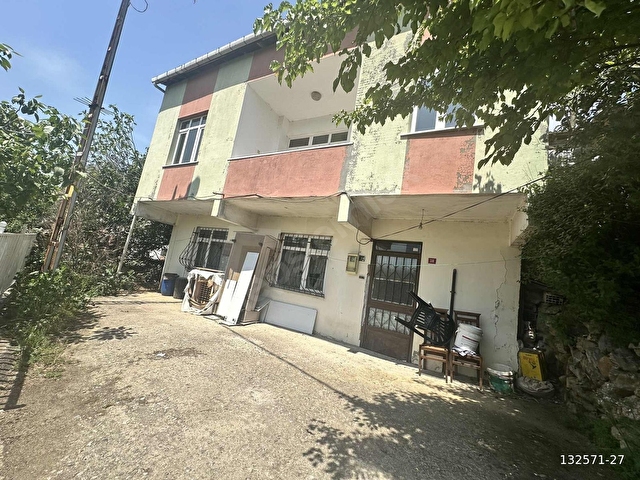 ÜMRANİYE ELMALIKENTE SATILIK 3+1 DAİRE 182 m2 ARSA PAYI VAR