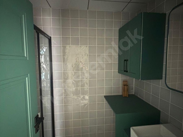 YUNUS EVLER ÇINAR PROJESİNDE MODERN MİMARİLİ SALON MUTFAK AYRI EBEVEYN BANYOLU 1+1 - Görsel 23