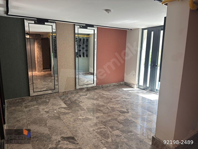 YUNUS EVLER ÇINAR PROJESİNDE MODERN MİMARİLİ SALON MUTFAK AYRI EBEVEYN BANYOLU 1+1 - Görsel 14