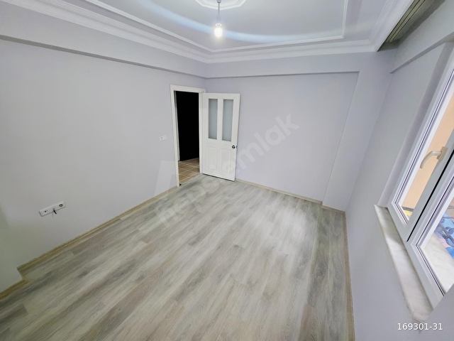 ÇEKMEKÖY MERKEZ MAHde 3+1 100m2 BAHÇE KATI KİRALIK - Görsel 3