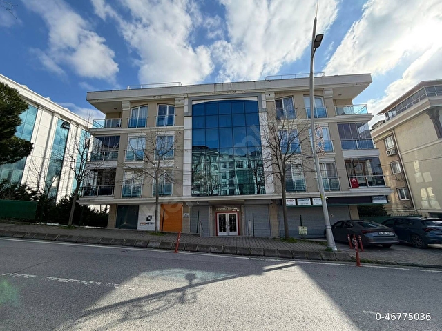 FOR SALE BY OWNER: COMPLETELY RENOVATED 2+1 FAMILY APARTMENT IN A 9-YEAR-OLD BUILDING.