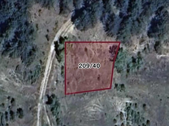 *BOLU GÖYNÜK ARIKÇAYIRI KÖYÜNDE YOLA SIFIR 672 M2 SATILIK TARLA - Görsel 2