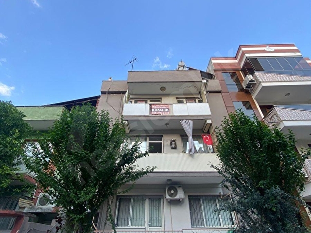 GÖKÇE BAĞÇİVAN GAYRİMENKULDEN MERKEZİ LOKASYONDA ÖN CEPHE DAİRE