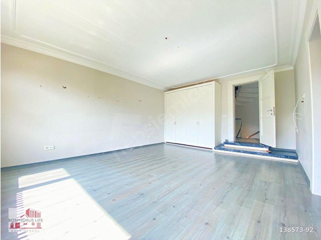 Tarabyada İskanlı Havuzlu Kapalı Garajlı Villa - Görsel 22