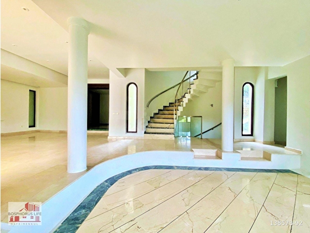 Tarabyada İskanlı Havuzlu Kapalı Garajlı Villa - Görsel 13