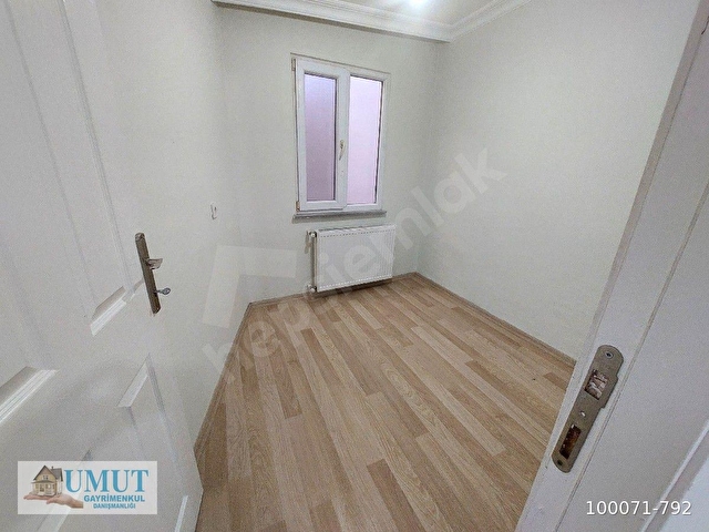 G.O.PAŞA KÜÇÜKKÖY DE SATILIK ACIL  DUBLKS 150M2 2+1alt 2+1 üst KAT METROYA YAKIN YÜRÜME MESAFEDE DIR - Görsel 19