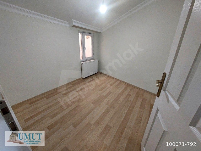 G.O.PAŞA KÜÇÜKKÖY DE SATILIK ACIL  DUBLKS 150M2 2+1alt 2+1 üst KAT METROYA YAKIN YÜRÜME MESAFEDE DIR - Görsel 21