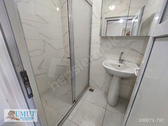 G.O.PAŞA KÜÇÜKKÖY DE SATILIK ACIL  DUBLKS 150M2 2+1alt 2+1 üst KAT METROYA YAKIN YÜRÜME MESAFEDE DIR - Görsel 27