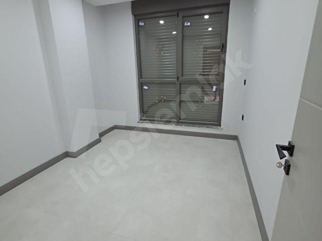 YENİKÖYDE KIRKGÖZ CD. ÜZERİ LÜKS PLAZADA 1+1 KİRALIK OFİS - Görsel 7