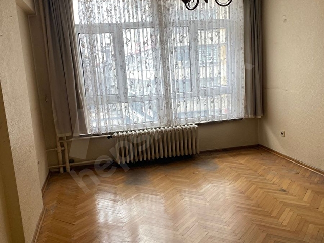 KIZILAYIN EN MERKEZİ YERLERİNDEN MEŞRUTİYET CADDESİNDE,3 CEPHELİ,BOŞ,165 M2,ASANSÖRLÜ ,3.KAT,4+1 - Görsel 6