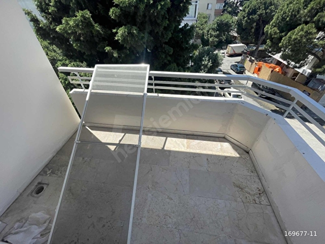 GARANTİDEN KÜÇÜKYALI ÇAMLIKTA MARMARAYIN DİBİNDE 3 CEPHELİ 3+1 - Görsel 30