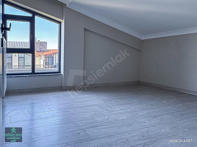 Kızılcaşarda İskanlı Balkonlu Satılık 3+2 Takaslı - Görsel 29