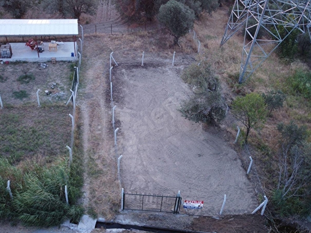 MENEMEN BELENDE 224 M2 ETRAFI ÇEVRİLİ TARLA - Görsel 13