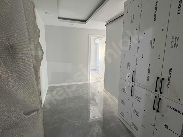 BAKIRKÖY ZUHURATBABA İNCİRLİ CADDESİ ÜZERİNDE YOLA CEPHE - Görsel 17