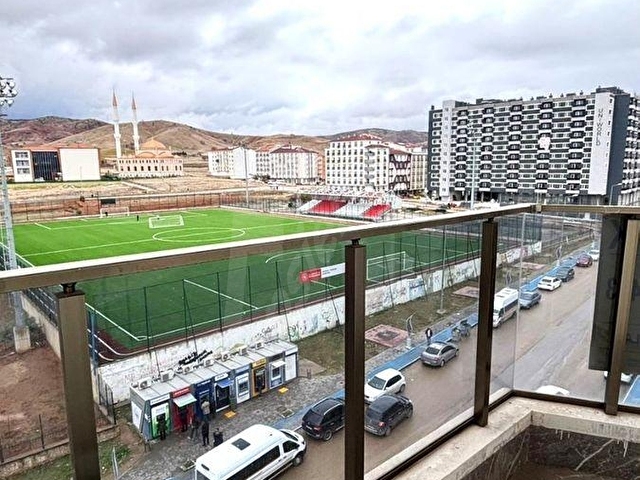 GÜLEÇ EMLAKTAN MERKEZİ LOKASYONDA EŞYASIZ KİRALIK DAİRE - Görsel 5