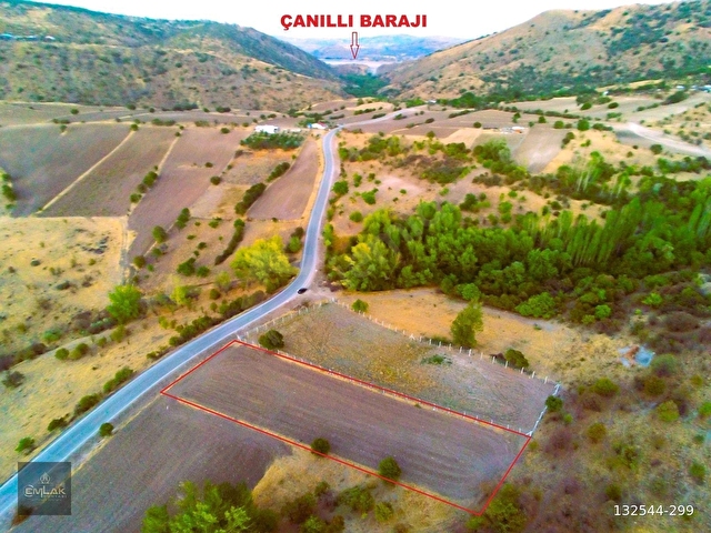 AYAŞTA ASFALT KENARI TEK TAPU 2.060 m2 TARLA