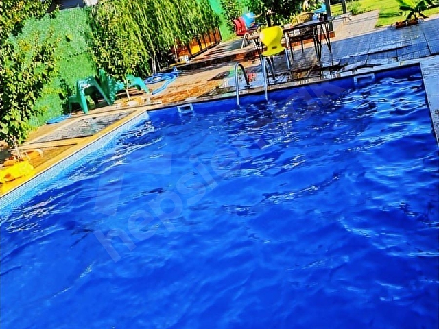 TAŞ HAVUZU VE EVİ BULUNAN 450M2 ŞAHANE HOBİ BAHÇESİ