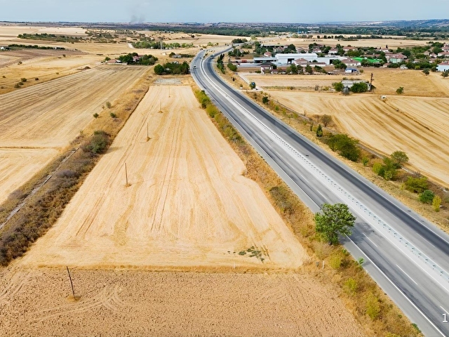 BABAESKİ KARAMESUTLU DA DUBLE YOL CEPHE 356 M2 SATILIK TARLA - Görsel 6