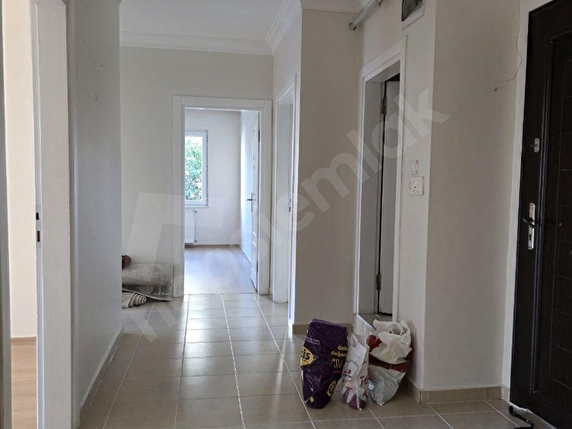 Körfez Güney Mahallesinde Kiralık 3+1 Arakat Daire - Görsel 8