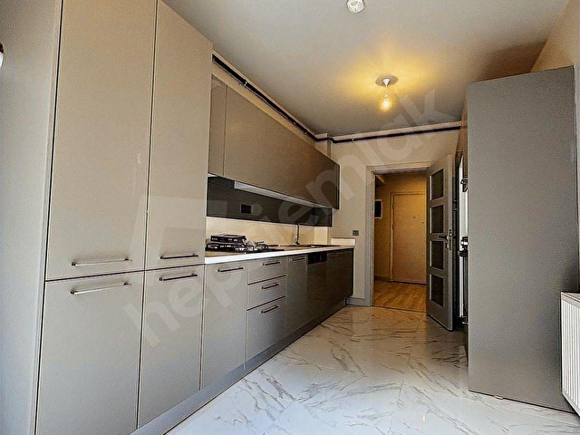 MEYDAN ARDIÇLI AİLE YAŞAMINA UYGUN 3.5+1 GENİŞ SIFIR LÜX DAİRE - Görsel 19