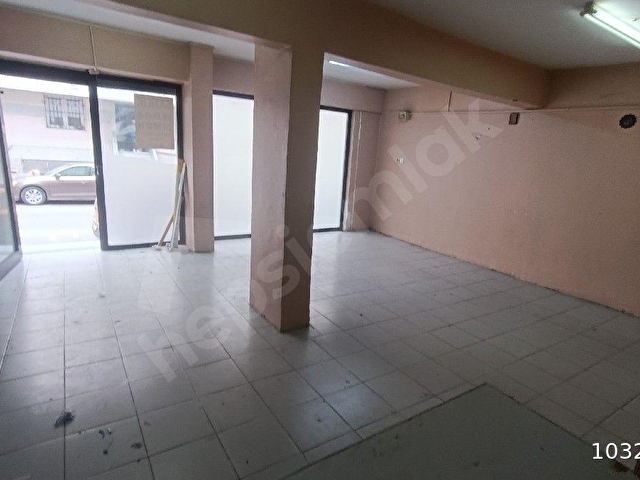 Küçükçekmece Yeşilova da Satılık Köşebaşı Giriş Dükkan - Görsel 19