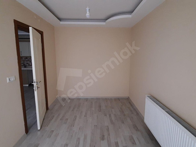 Cumhuriyet Mahallesinde Kiralık 2+1 Daire - Görsel 15