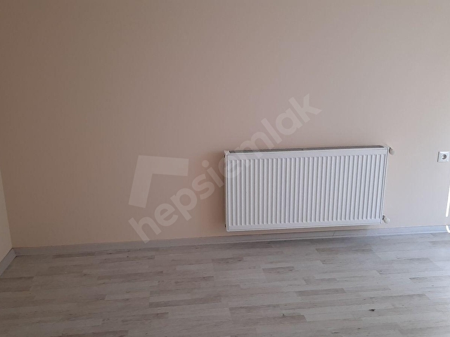 Cumhuriyet Mahallesinde Kiralık 2+1 Daire - Görsel 12