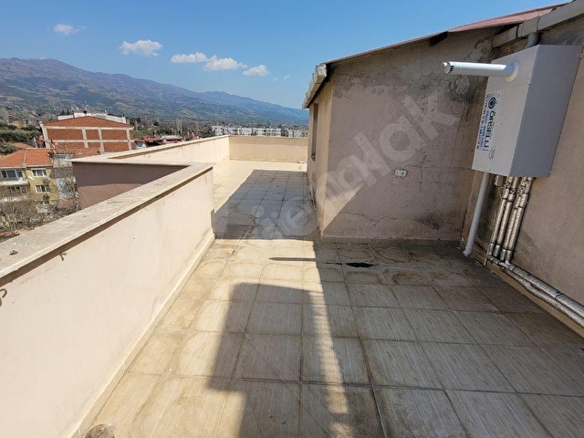 Kiraz Emlak Ofisi�nden KİRALIK 1+1 doğalgazlı çatı kat daire 124228146