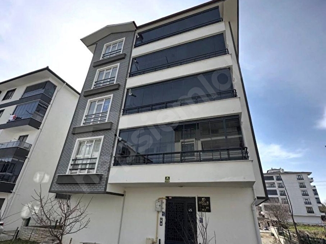 Merkez Alpağutbey Satılık