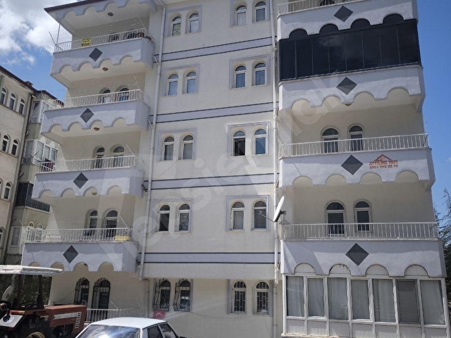 ÇAYIRALTI EMLAKTAN GÜZELYURT MAH DE SATILIK 3+1 DAİRE - Görsel 2