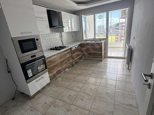 EMLAKKONUTLARINDA KİRALIK 3+1 DAİRE HAVUZLU SİTEDE - Görsel 4