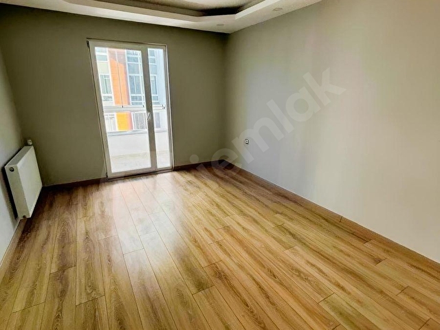 EMLAKKONUTLARINDA KİRALIK 3+1 DAİRE HAVUZLU SİTEDE - Görsel 6