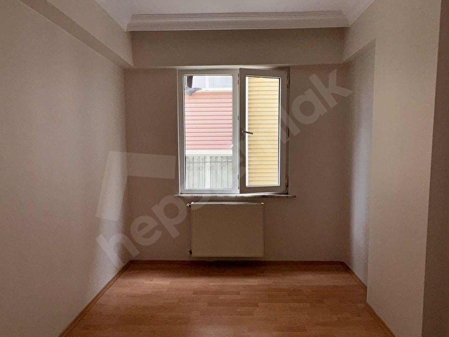 Köknar Caddesi Yanında,Çekmeköy Metroya 300 Metre Boş 3+1 Daire - Görsel 27